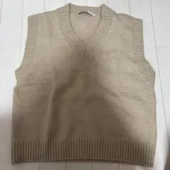 ZARA ニットベスト　Sサイズ