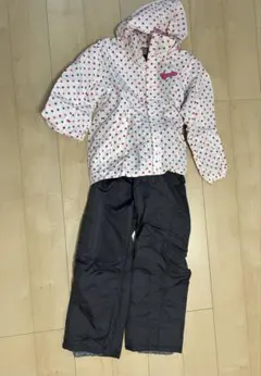 子供用スキーウェアセット（ドット柄）