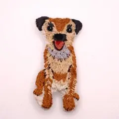 刺繍ブローチ 犬 ハンドメイド