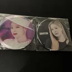 ダヒョン DAHYUN &TWICE breakthrough 缶バッチ