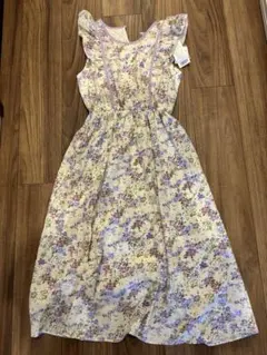 花柄フリルワンピース