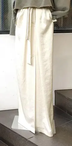 DRIES VAN NOTEN 　スカートのサムネイル