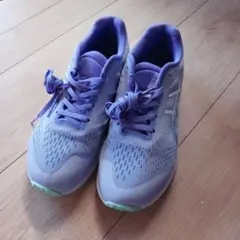 ランニングシューズ スニーカー