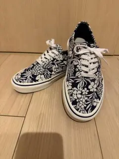 VANSオーセンティック　　ボタニカル柄 24.5㌢　美品