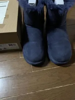 UGG ネイビーサイズ6❣️美品