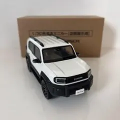 新型ランクルFJ ミニカーカラーサンプル プラチナホワイトパール【非売品】 新型ランクルFJ ミニカーカラーサンプル プラチナホワイトパール