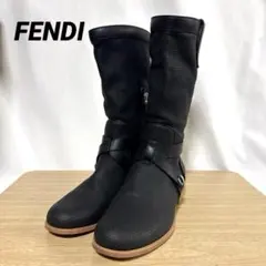 【美品】FENDIフェンディ　パンチングレザーブーツ　ブラックのサムネイル