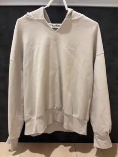 LBC（エルビーシー） Vネックフードパーカー