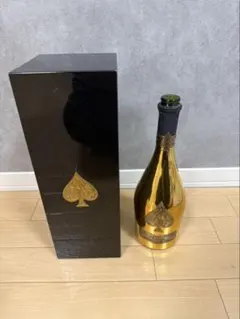 アルマンドブリニャック 高級シャンパン空ボトル&化粧箱 付き＋空箱