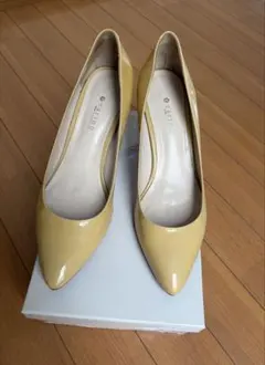 MODE ET JACOMO carino エナメルパンプス　　　　24.5cmのサムネイル