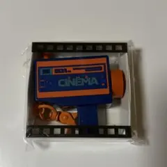 CINEMA ビデオカメラ型 キーホルダー 3種セット - メルカリ