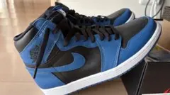 Nike Air Jordan 1 青/黒のサムネイル
