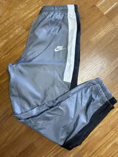 Nike グレー ナイロンスウェットパンツ