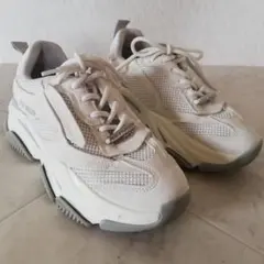 美品!!STEVE MADDEN スティーブマデン 厚底スニーカー 22.5cmのサムネイル