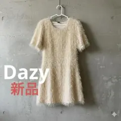 Dazy アイボリー 半袖 フレアワンピース M
