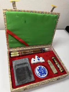 Item thumbnail for item 4572b6bc-3c22-47ee-81ef-f9cb3cfd7577