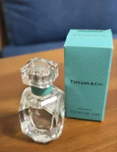 Tiffany & Co. love 50ml 香水 - メルカリ