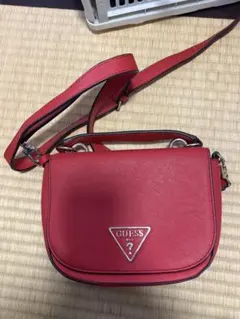 GUESS ショルダーバッグ レッド