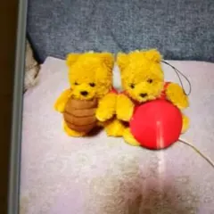 くまのプーさん ボール付きキーホルダー２体