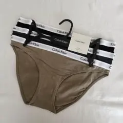 Calvin Klein カルバンクライン　ショーツ　3点　M 黒グレー茶のサムネイル