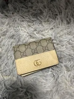 さ*p様 GUCCI 二つ折り財布