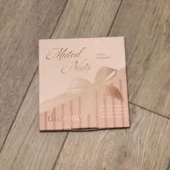 【未開封】 dasique デイジーク ミューテッドナッツ 24 アイシャドウ