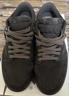 Travis Scott × Nike Air Jordan 1 Low OG