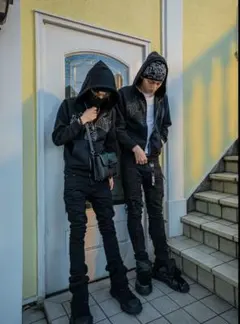 Yves Saint Laurent 黒デニムパンツ jahxncho着用