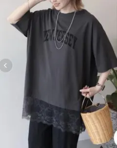 AMERICAN HOLIC カレッジロゴレースドッキングTシャツ　チャコールのサムネイル