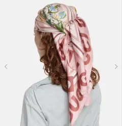 GUCCI グッチフローラルプリント　シルクスカーフ 新品未使用