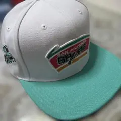 San Antonio Spurs スナップバックキャップのサムネイル