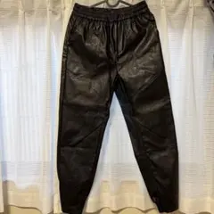 黒 レザー風スウェット　ウエストゴム