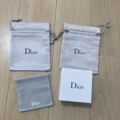 Dior サテンポーチと箱のセット