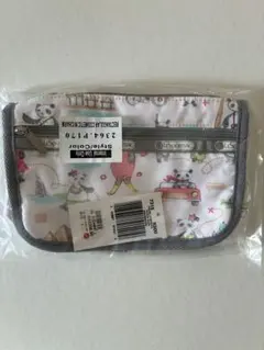 LeSportsac ポーチ　パンダのサムネイル