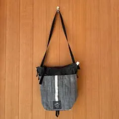 Item thumbnail for item 5af32889-effc-445e-bcd0-9c4fe67b6c34