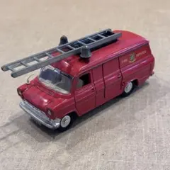 Item thumbnail for item 72fa82ef-4631-4b94-9fe4-51785f91c4d7