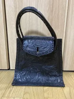 グレースコンチネンタル  ・カービングトライブズ Carving Tribes