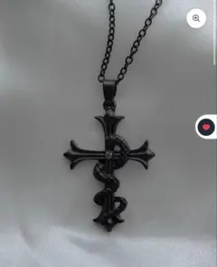 GIBOUS SNAKE CROSS NECKLACE BLACK