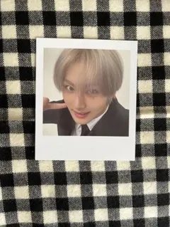 DESIRE : UNLEASH POP UP インスタントフォト　ジョンウォン