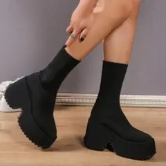 ブラック ソックスブーツ プラットフォームヒール SHEIN 厚底 ブーツ 足長