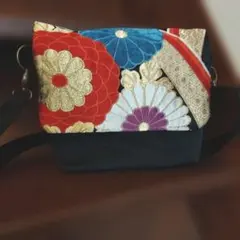 ハンドメイド　帯リメイク　赤　青　ショルダーバッグ　ポシェット　メッセンジャー