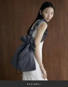 【somlu.】ギャザービッグ巾着ショルダーバッグ　チャコール