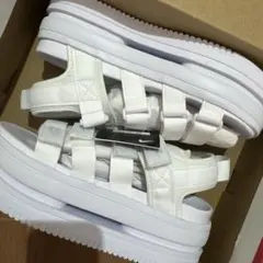 新品 NIKEナイキ サンダル アイコンクラシック ホワイトDH0223-001