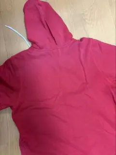 Under Armour 赤 フード付きパーカー