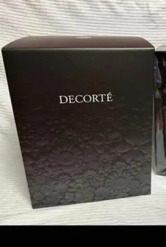 【ましろ⭐︎様専用】DECORTÉ ギフト箱 花柄エンボス加工・外箱のみ