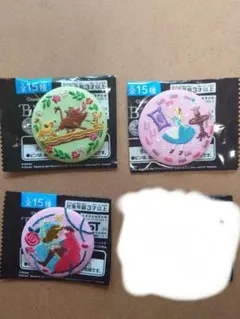 未使用　ディズニー　刺繍缶バッジ　3種類　bandai