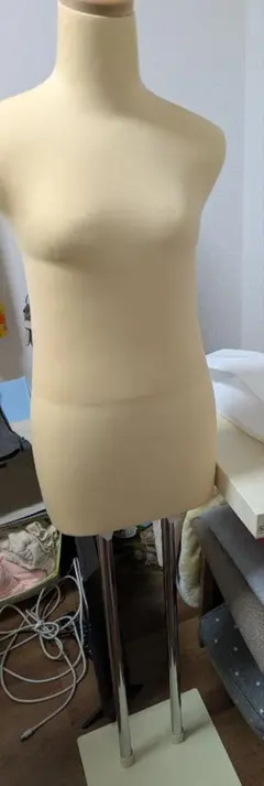 日本製 ベージュ マネキン K6-29