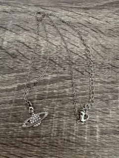 ビビアンネックレス