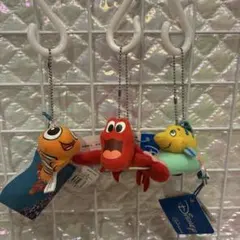ディズニー　ミニマスコットキーチェーン　ニモ　フランダー　セバスチャン