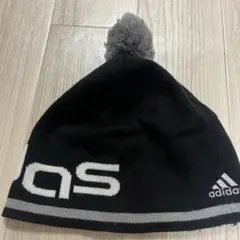 adidas ボンボン　ビーニー